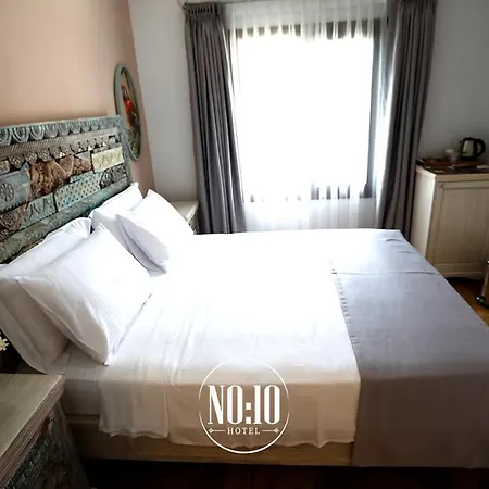 No 10 * Σελτσούκ