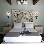 Hotell No 10 *